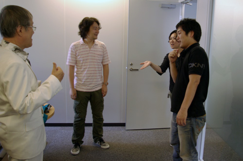 ���N�G�X�g�ɉ����Ăǂ�ȃ|�[�Y�ł��Ƃ��Ă����В�