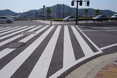 縦縞の横断歩道があった 縦縞の横断歩道があった