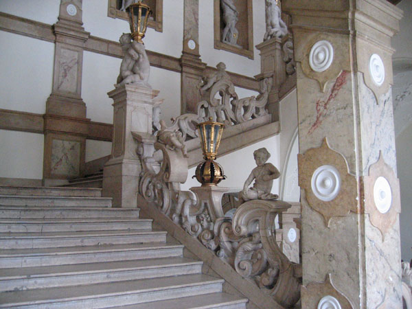 �����ł�