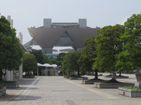 �܂荇�������Ă��鍕���j