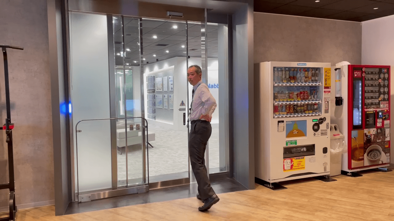 Automatic_door_117.png