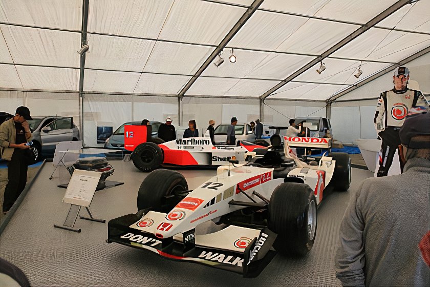 3_f1_photos_v2_x2.jpg