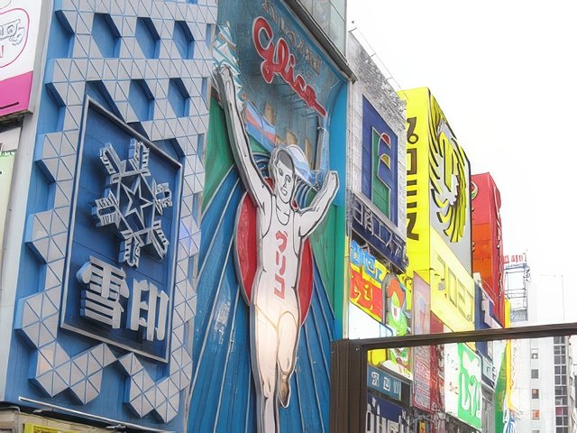 IMG_5818-topaz-standard v2-640w.jpg