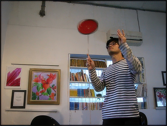 2_2-topaz-standard v2-2x-faceai.jpg