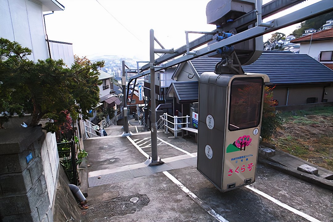 2_sakura2_photos_v2_x2.jpg