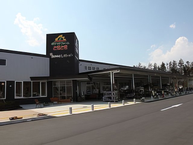 IMG_7095-topaz-low resolution-640w.jpeg