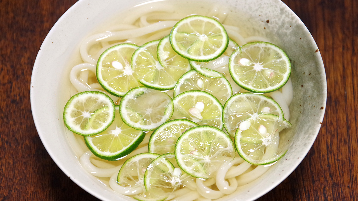 すだちうどん・そばのすだちを食べるか食べないか