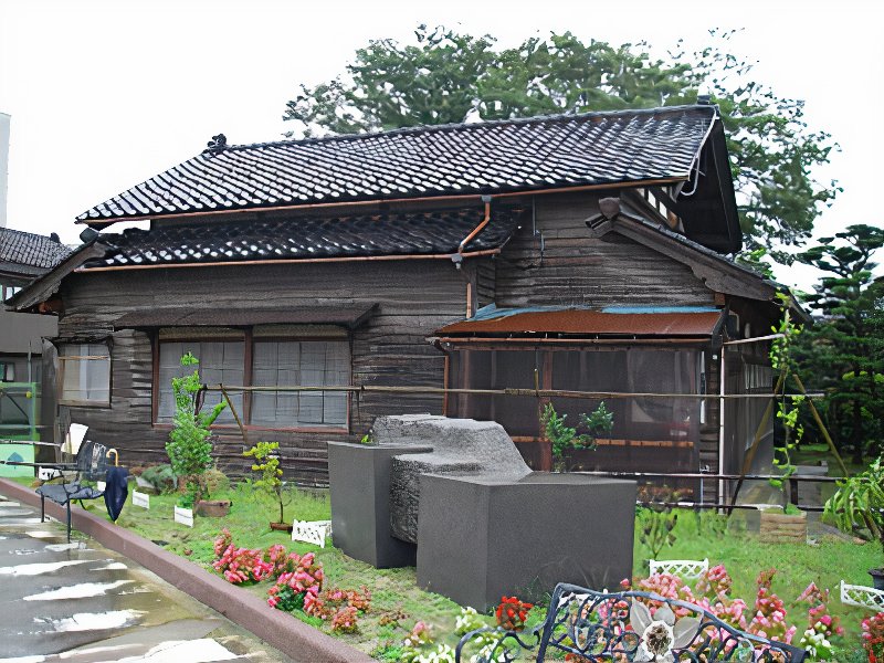 2007-10-122-220_photos_v2_x2.jpg