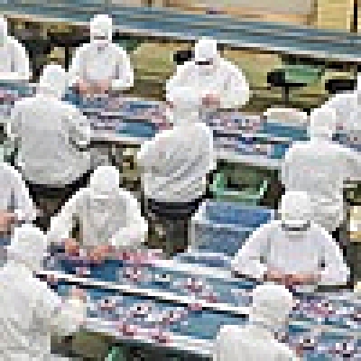 桔梗信玄餅を包むスピードが速すぎる