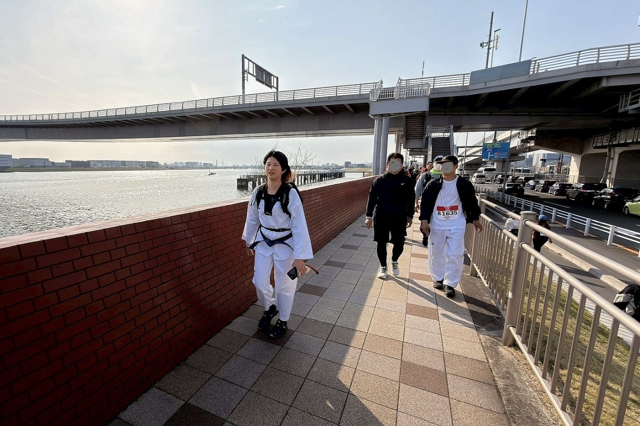 image_s030.jpg
