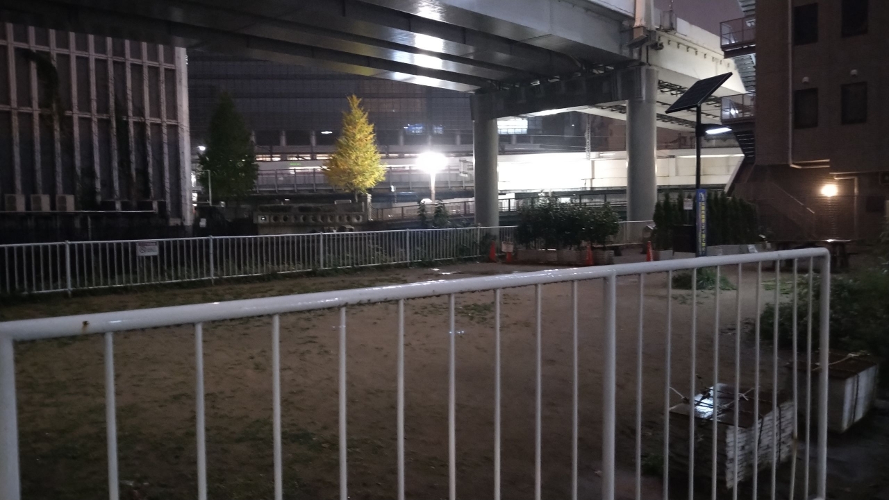 037_本石町公園.JPG