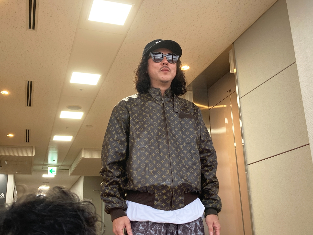 買ったはいいけど着る機会がない服を着てピクニックをする