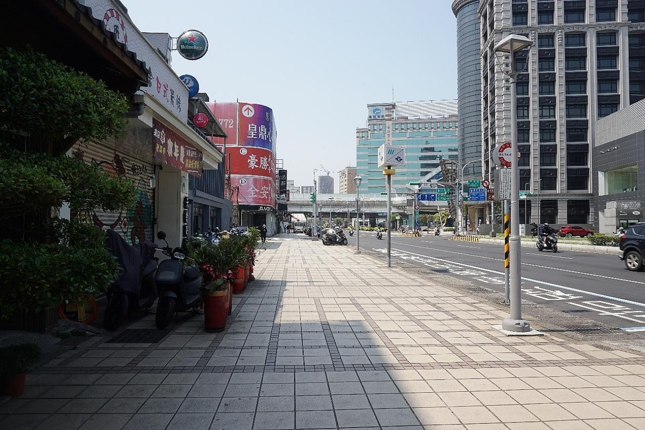 image_s022.jpg