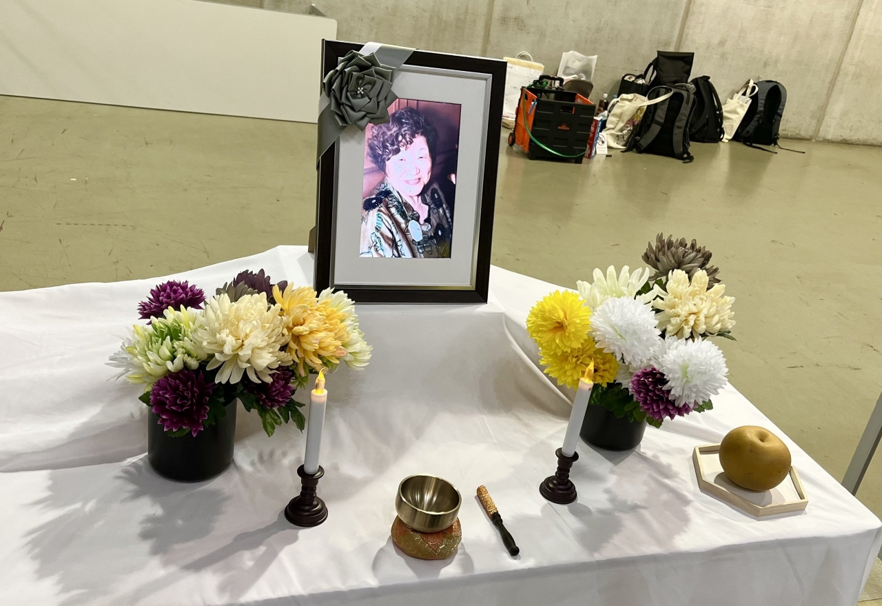 遺影祭壇.jpeg