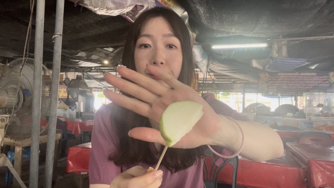 勝手に食べ放題_タイ_深森サラ_12.jpg