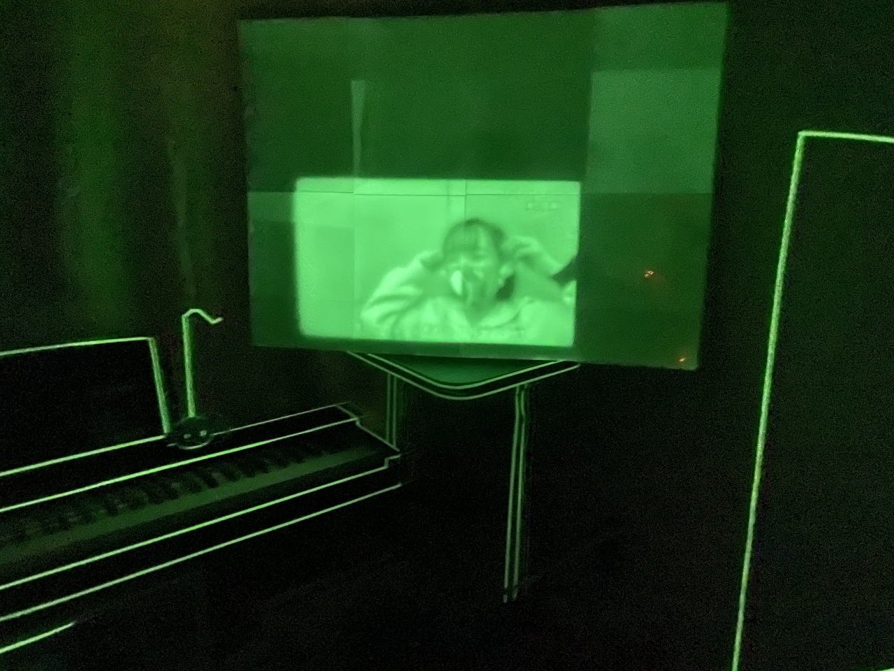 l.jpg