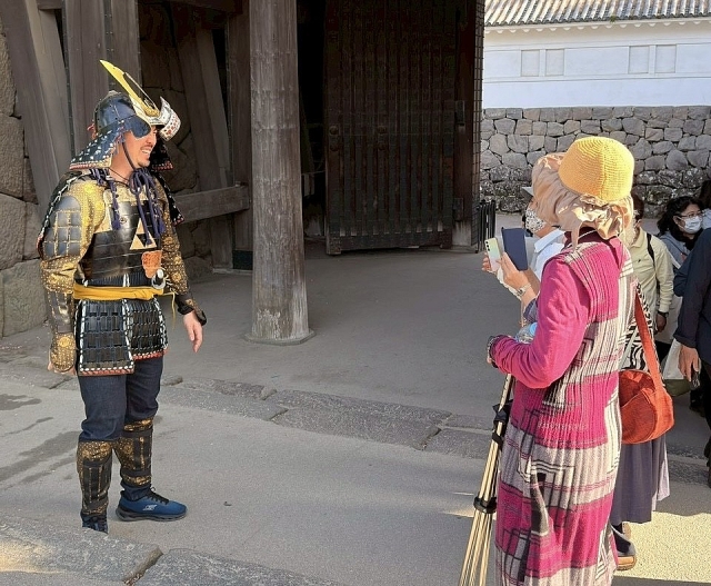 image_s033.jpg