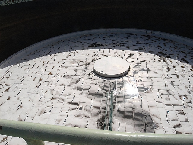 カラの石油タンクの中に入れた！（デジタルリマスター） (3/4