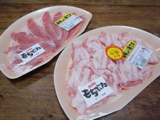 というわけで、豚しゃぶ用の肉と、バラ肉を用意。