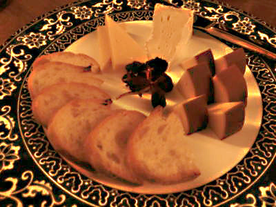 バー飯5品目「チーズの盛り合わせ」