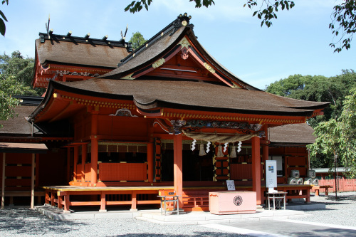 社殿は江戸時代初期の慶長9年（1604年）に建てられた