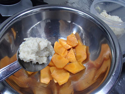 白和えの素は普通に根菜やコンニャクなどと合わせても美味しいです。