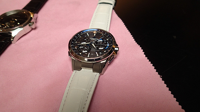 時計職人とはいえ浅岡さんは一時計好きなのでふつうに市販のも買う。これは最近買ったというカシオの時計。「ずっと欲しかったやつ」と。