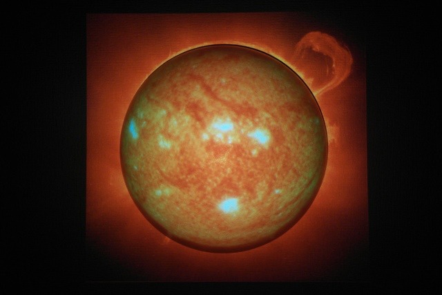 太陽。元画像はNASAのこれ</a>。
