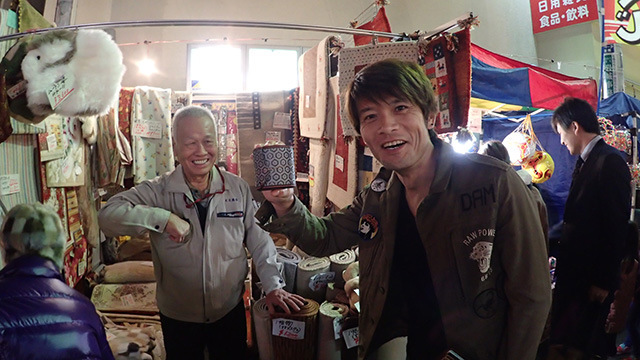 世田谷ボロ市で買った畳のヘリが00円に変わる デイリーポータルz