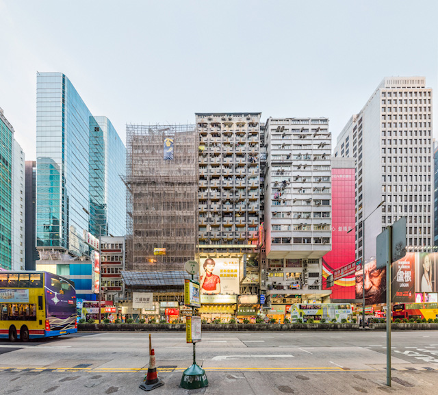 「テクスチャ」観点で見ると、香港の都市風景の特徴がよく分かる。つるつる、ざりざり、ざらざら、かさかさ。