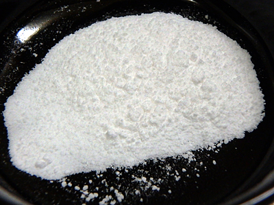 サラサラのパウダー状の塩。
