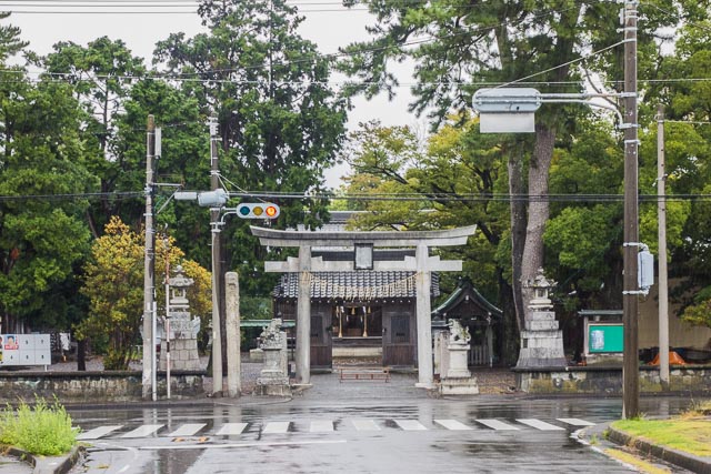 海の近さでいうと、津波タワーたちからほど近い場所に住吉神社という神社があって、