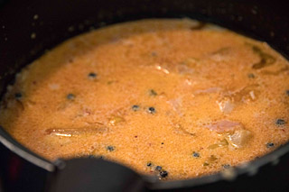 その結果、粒胡椒がガリっというスパイシーすぎるスープになってしまった。