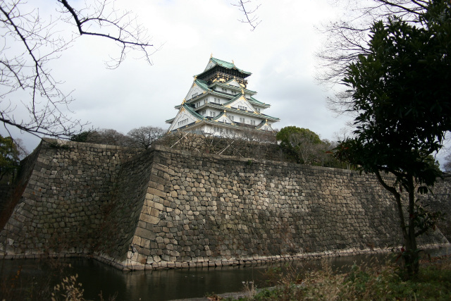 大阪に引っ越して一番初めに訪れたのは、もちろん「大坂城」