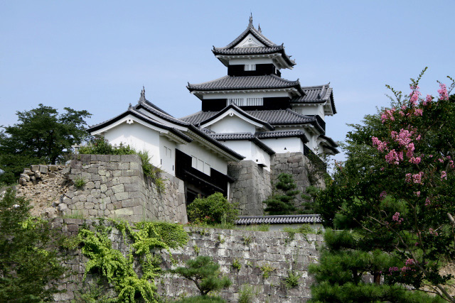 東日本大震災の爪痕が見られた「白川小峰城」、当時は城内立ち入り禁止であった（今は復興して本丸まで上ることができる））