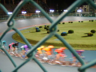 ���֏�̃o���N