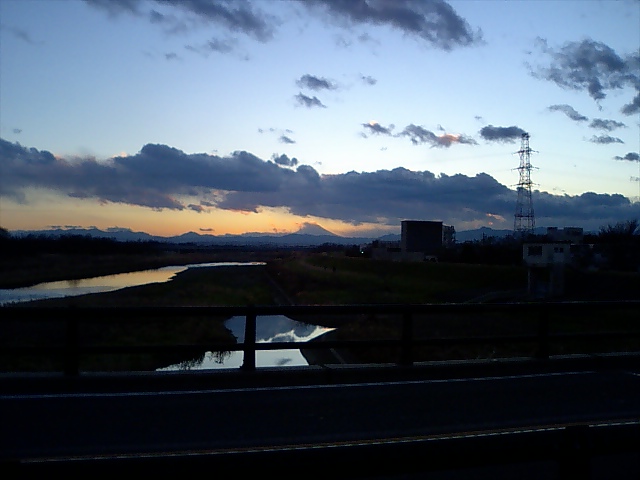 ���̏ォ�猩���x�m�R