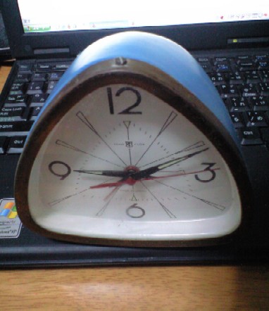 ���������̌`���̕i