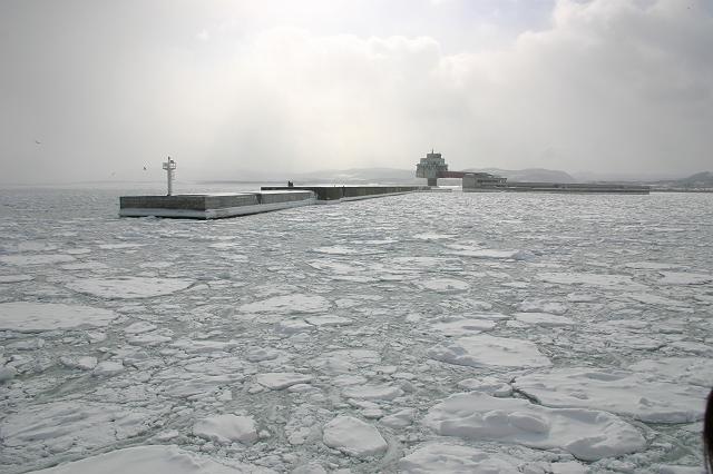 �I�z�[�c�N�̗��X