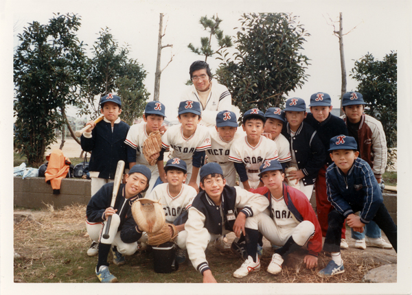 ���N�싅�̎v���o