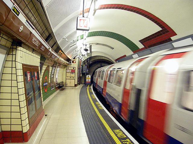 �s�J�f���[�T�[�J�X�w