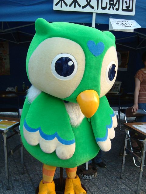 ���L����