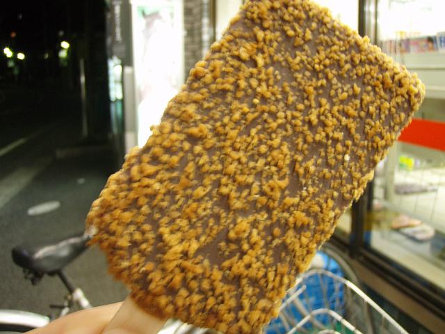 ���܂ɐH�ׂ�Ȃ�A���̃A�C�X