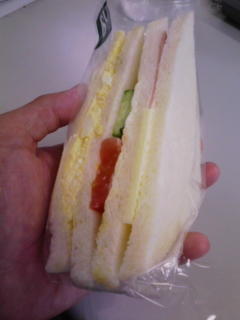 �T���h�C�b�`