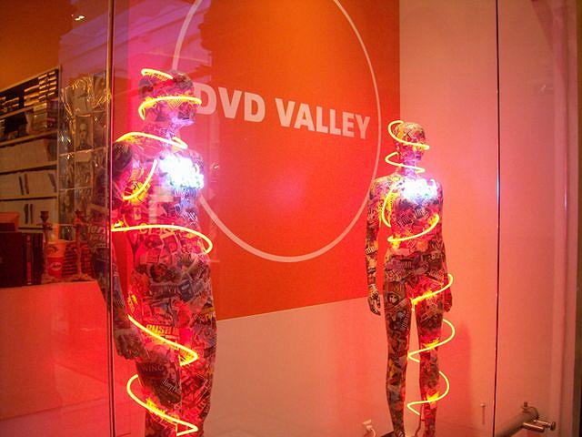 �A���X�e���_����DVD������I