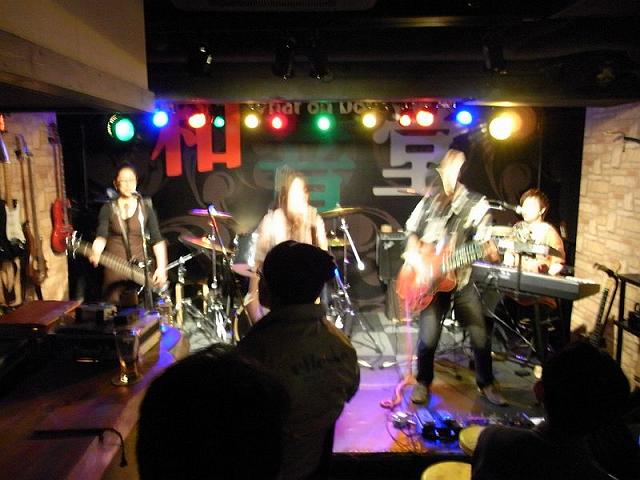 �F�l�̃��C�u