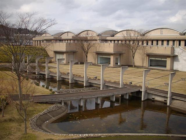 �т������