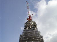 �������܌��z��