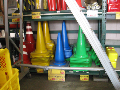 �J���[�R�[���͉��F�ł��l�i������