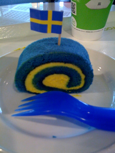 海外コネタあつめました Ikeaのケーキはスウェーデン色 デイリーポータルz